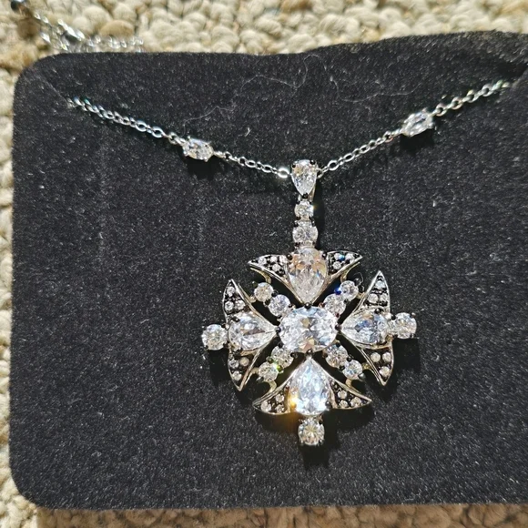 Elegant Silver Pendant Necklace The Real Collectibles By Adrienne - Picture 7 of 10